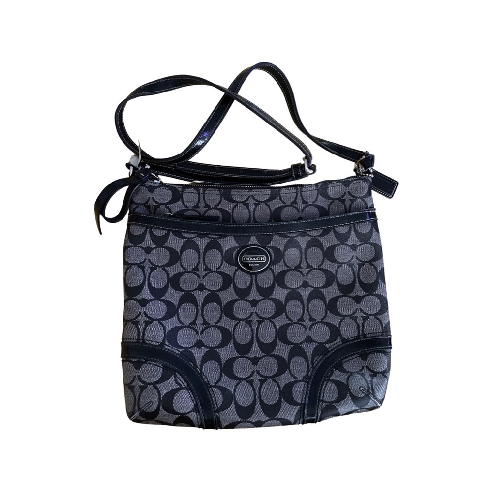 Crossbody purse